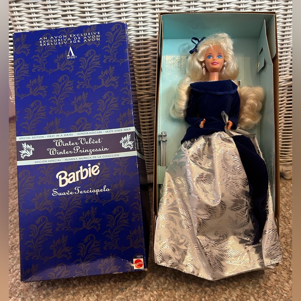 Avon exclusive Special Edition Winter Velvet Barbie. New in box 1990’s Mattel